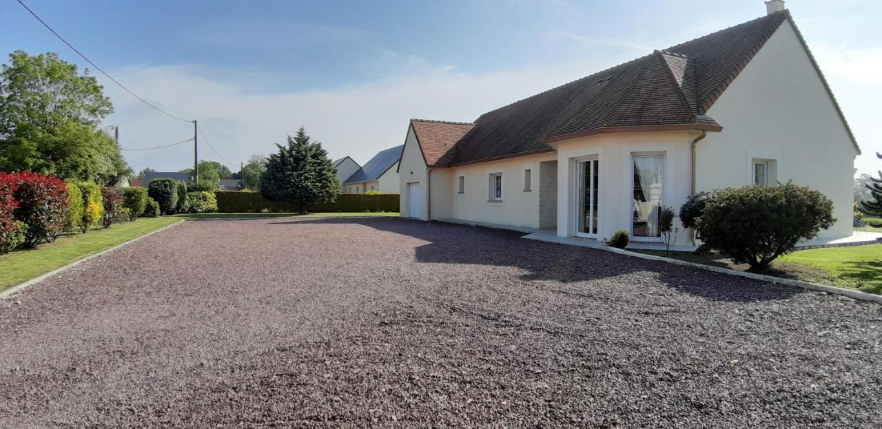 Gite "Au P'Tit Tourois" De Plain-Pied Tout Confort Avec Veranda Proche D'Omaha Beach Et De Bayeux Accueillant Les Animaux 외부 사진