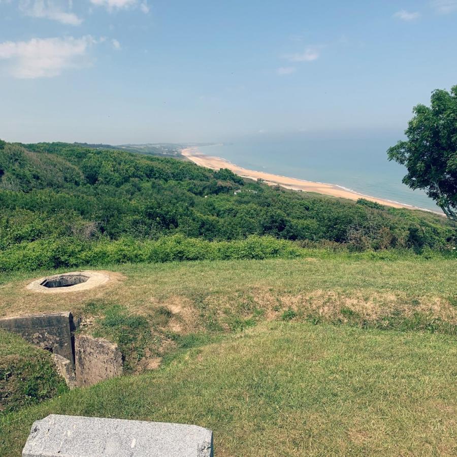 Gite "Au P'Tit Tourois" De Plain-Pied Tout Confort Avec Veranda Proche D'Omaha Beach Et De Bayeux Accueillant Les Animaux 외부 사진